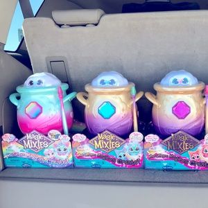 ⭐️⭐️⭐️SOLD⭐️⭐️⭐️ Magic mixies full set!!! 😍 sold out everywhere